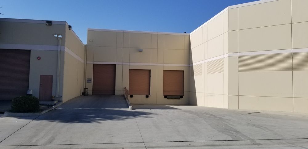 Malabar Industrial Property: 220 W Los Angeles Ave, Simi Valley, CA 93065